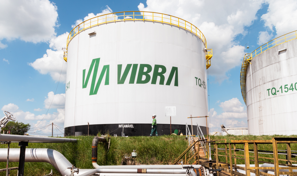 Vibra amplia presença da gasolina Petrobras Podium e avança no mercado de combustíveis premium
